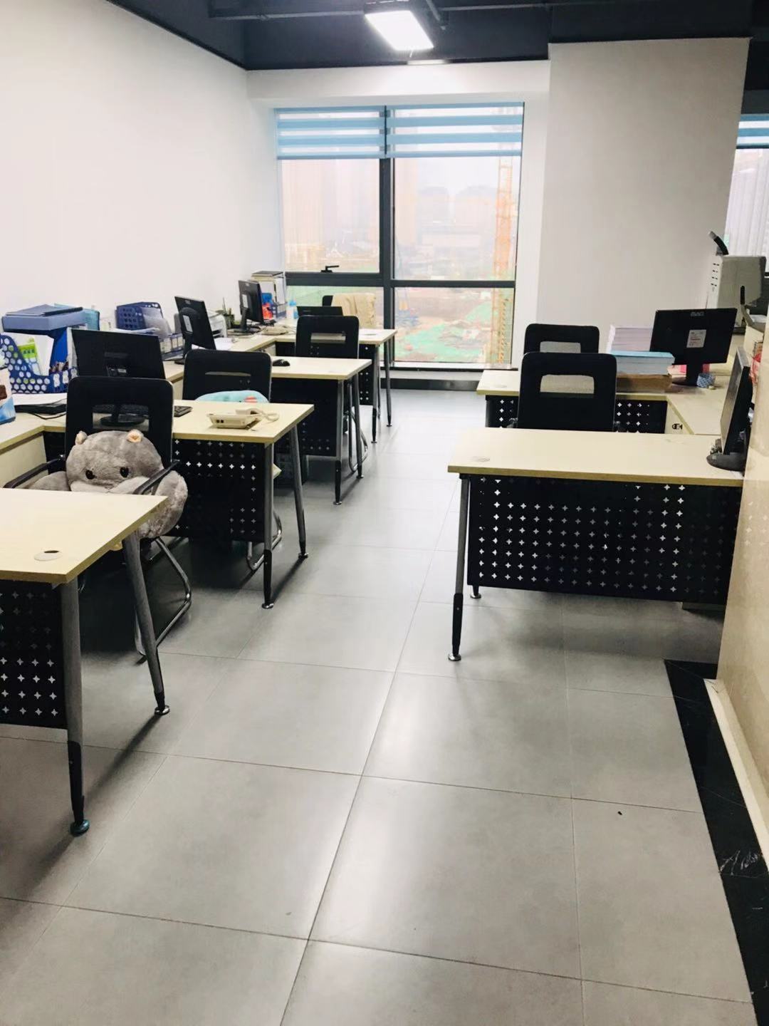 行政綜合辦公區(qū) 行政綜合辦公區(qū)